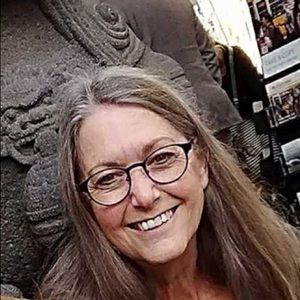 Meet your Posher, Annette